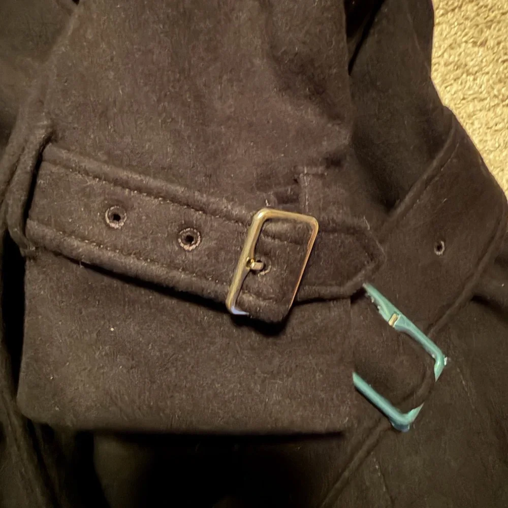 Burberry Black Double-Breasted Wool Trench Coat with Belt - Picture 14 of 16